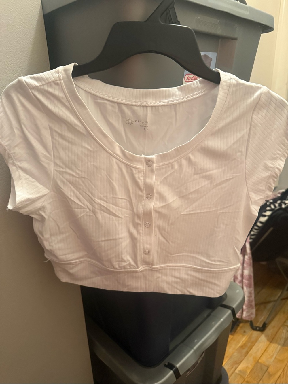 Basics Women's White Ribbed Button-Front Crop Top